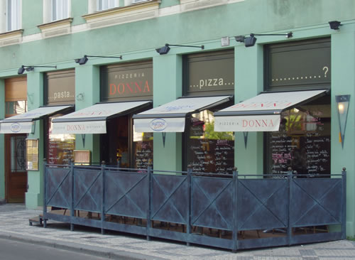 Pizzerie Donna - Karlovo náměstí 28, 120 00 Praha 2