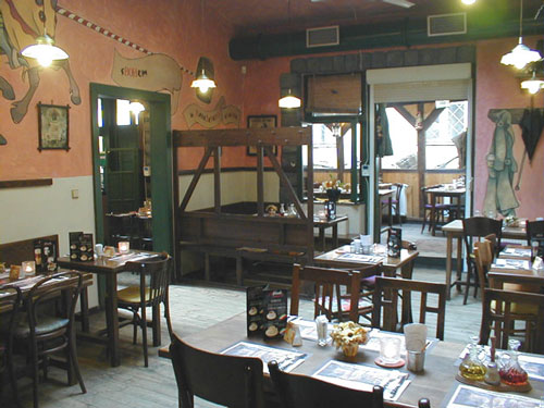 Pizzeria di Carlo I. - Giardino - Karlovo náměstí 557/30, 120 00 Praha 2